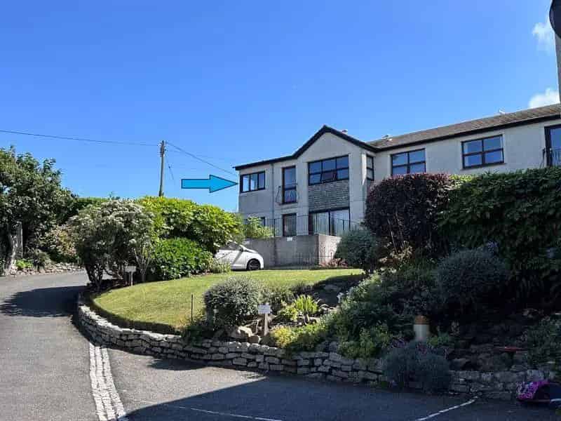 2 Bedroom Apartment for Sale in Carbis Bay