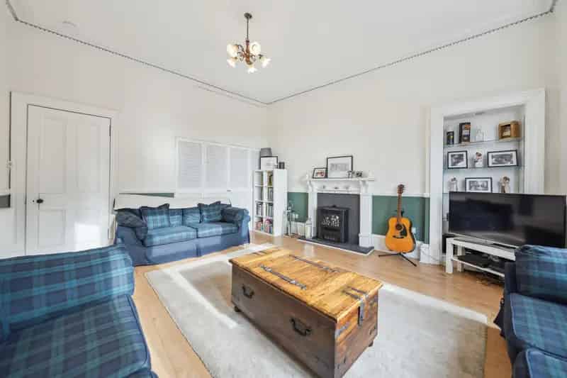 1 Bedroom Apartment Mount Florida - Ideal First Time Buy or Investment