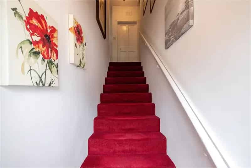2 Bed Flat Selkirk - Spacious Apartment with Garden and Loft