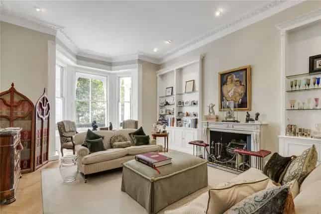 3-Bedroom Apartment in Onslow Gardens London