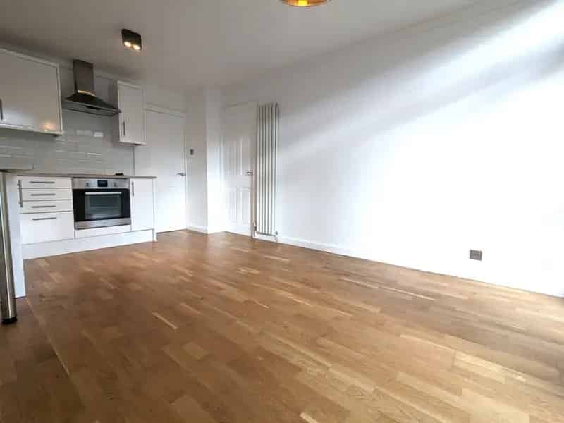 2 Bedroom Flat To Rent Available 25082025