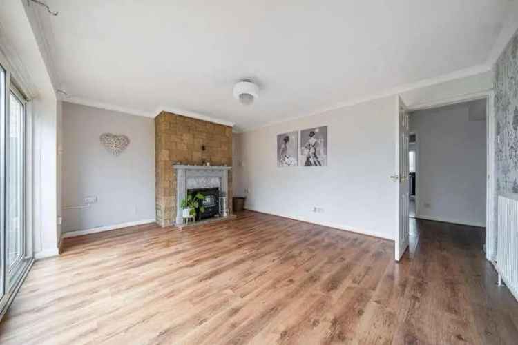 3 Bed House for Sale Burwell Estate