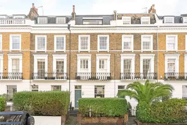Primrose Hill Maisonette: 3-4 Bed Garden Apartment