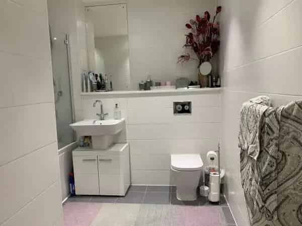 3 Double Bedroom Ground Floor Apartment with 2 Balconies