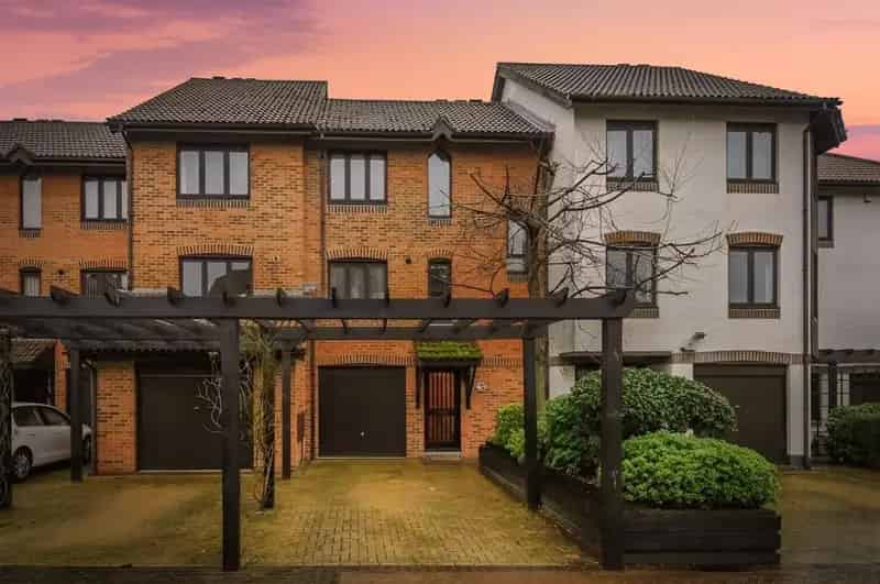 3 bedroom House
 For Sale