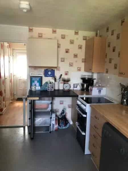 Large 3 Bed House Near Town