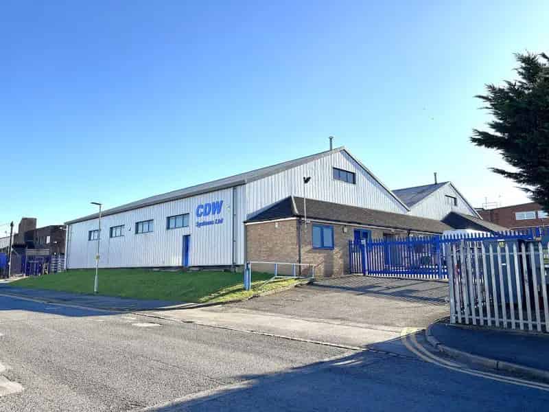 Freehold Industrial Unit 13452 sq ft Gated Yard Parking
