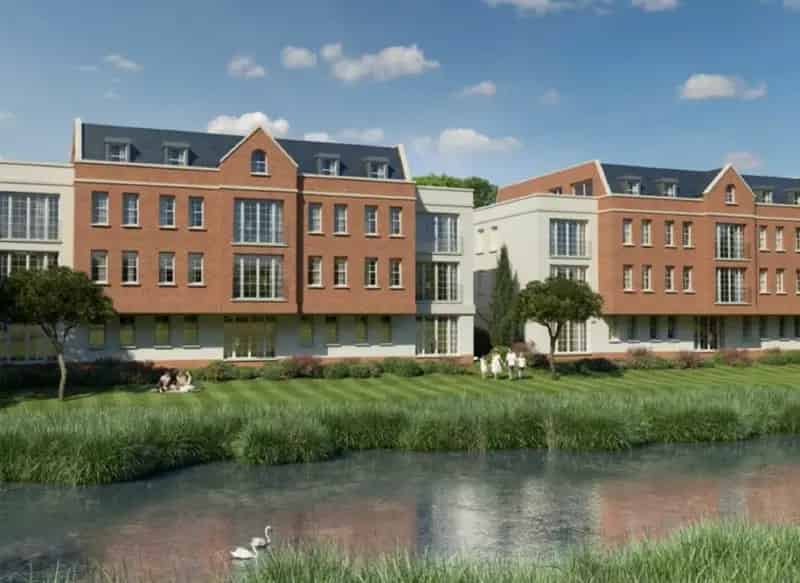 Stunning 3-Bed Riverside Gardens Penthouse Apartment