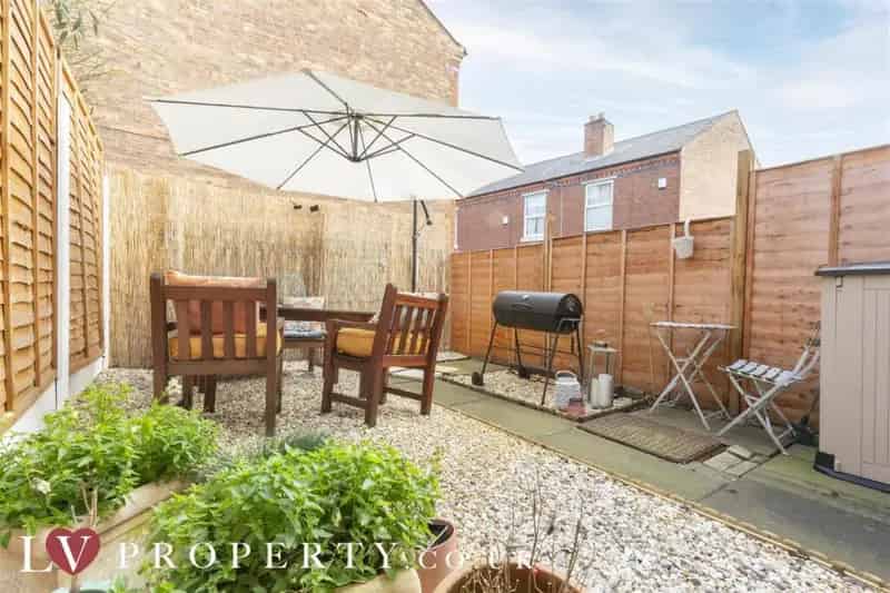 2 Bedroom House Hockley Near Jewellery Quarter