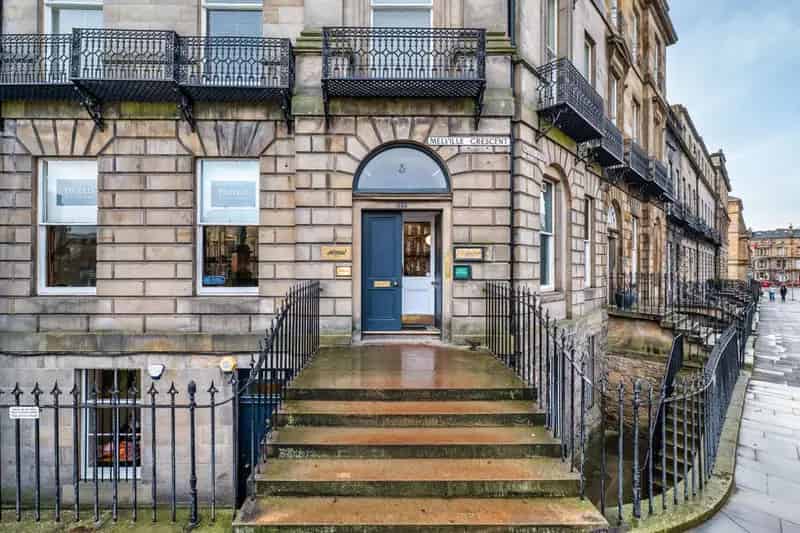 Edinburgh Georgian Townhouse Office Suites with Castle Views