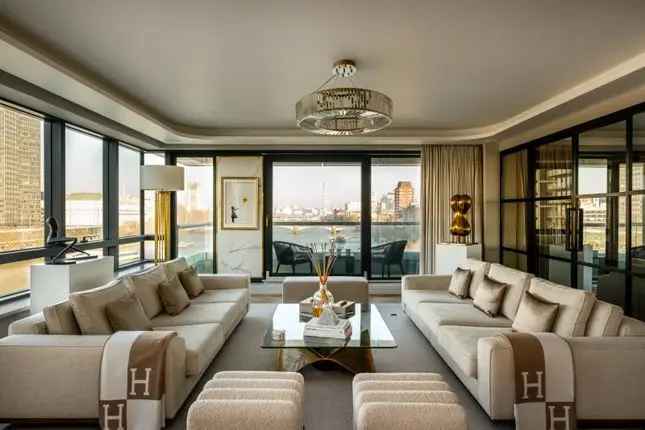Luxury 4-Bed Riverside Apartment with Spa Features
