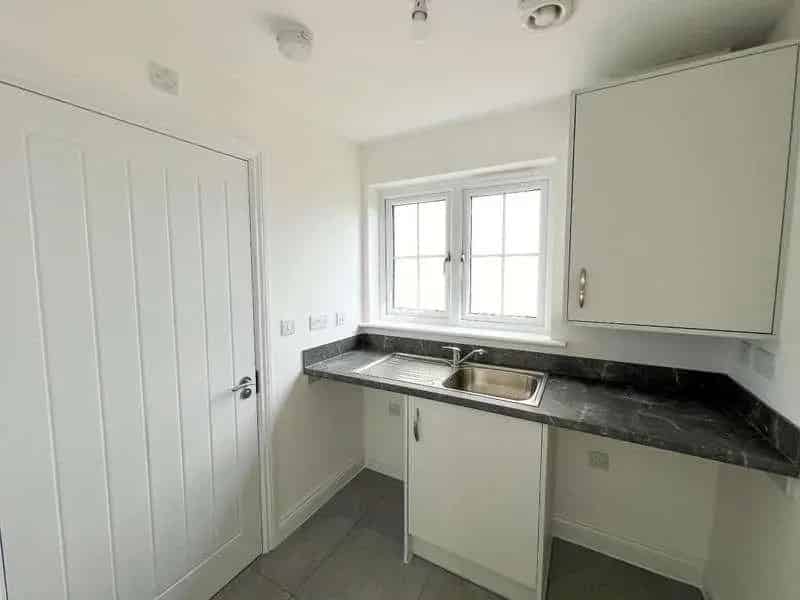 4 Bed Deceptively Spacious House For Sale