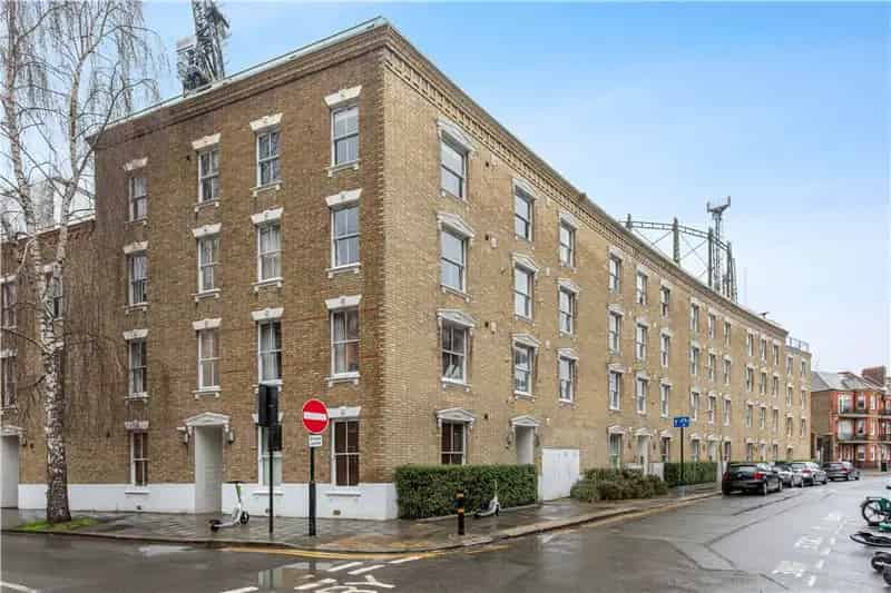 1 Bedroom Apartment Kennington London Secure Parking Gym Concierge