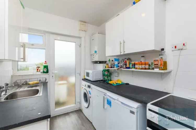 4 Bedroom House Brighton - WIFI & Cleaner Included