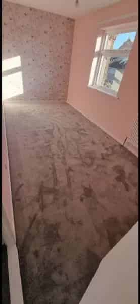 Spacious 3-Floor Maisonette Near Town Center
