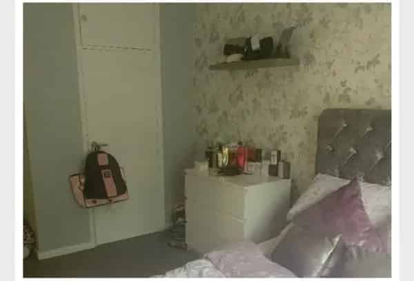 One Bedroom Ground Floor Flat with Private Garden Near Shops