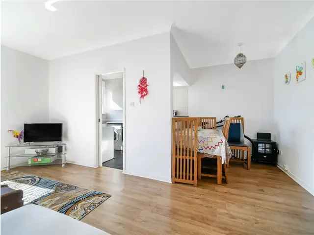 1 Bedroom Flat for Sale in Merchant City Glasgow