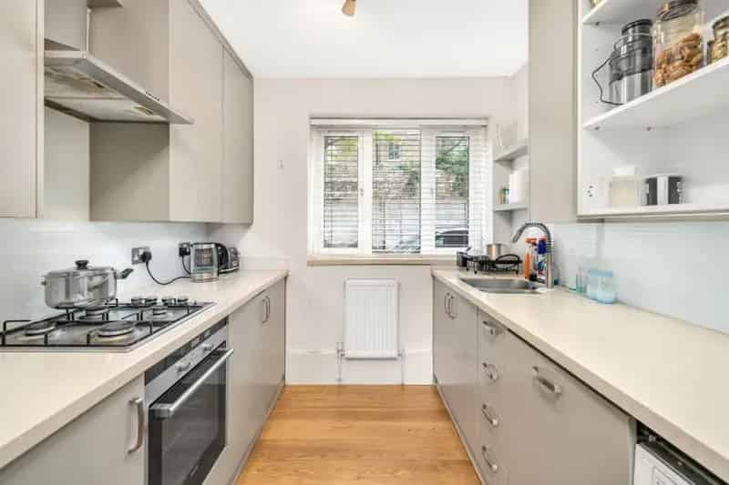 3 bedroom Flat
 To Rent
