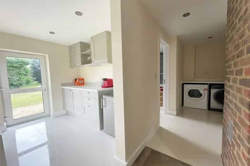 7 Bedroom Detached House with Stables and Paddocks