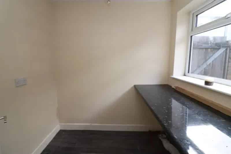 2 bedroom House
 To Let