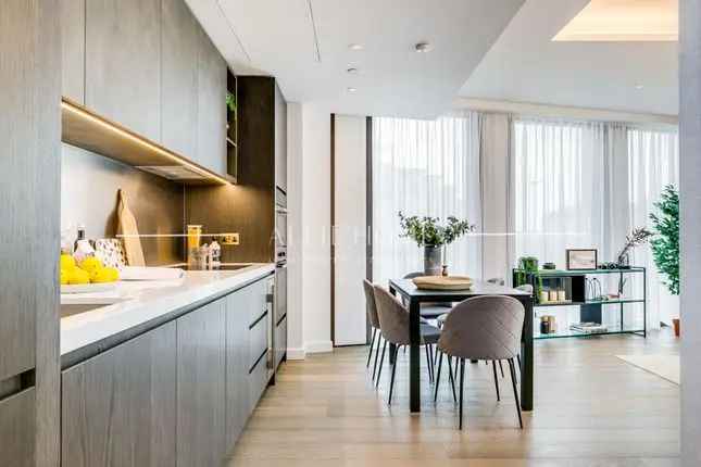 Flat for sale in Carnation Way, London SW8