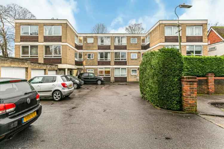 2-Bed Apartment Near Train Station City Centre Leasehold Garage Parking