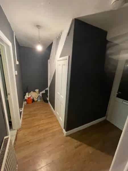Adapted 4-Bed House Near Beach Schools Shops
