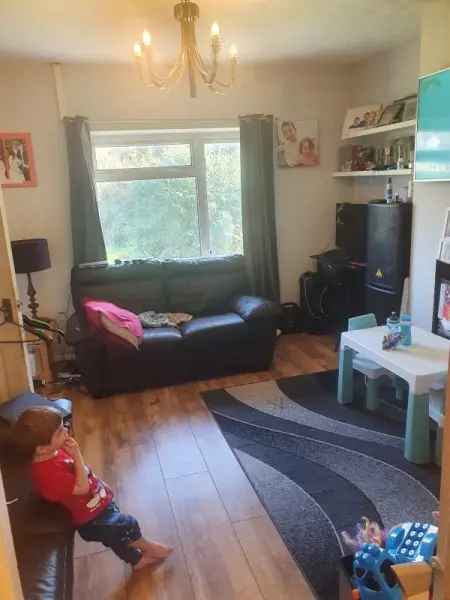 Bungalow For Rent in Chelmsford, England