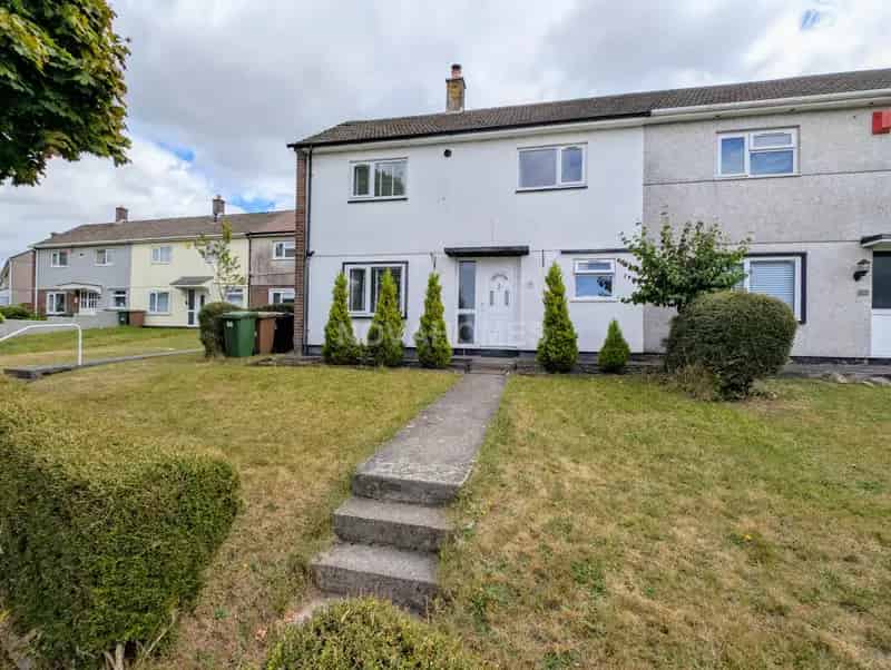 2 Bedroom End Terrace House to Rent Southway