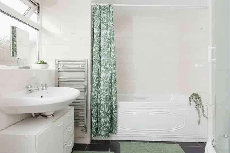 3 Bedroom Bungalow For Sale Near Walmley Village