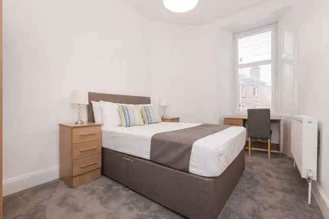 Flat to rent in Garrioch Road, North Kelvinside, Glasgow G20