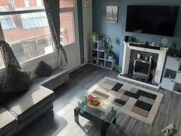 Flat For Rent in London, England