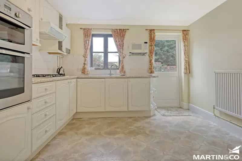 3 Bedroom Detached House For Sale Great Baddow