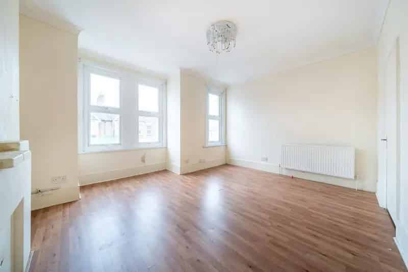 Flat For Sale , London, England