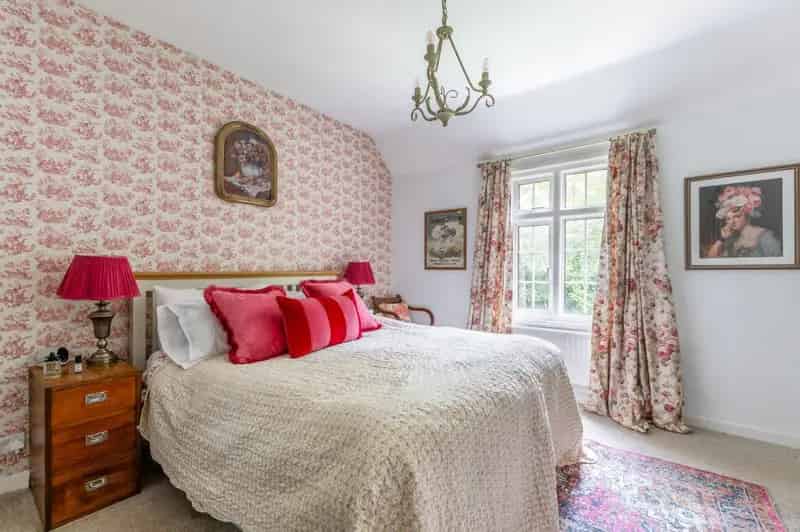 3 Bedroom Period Home for Sale