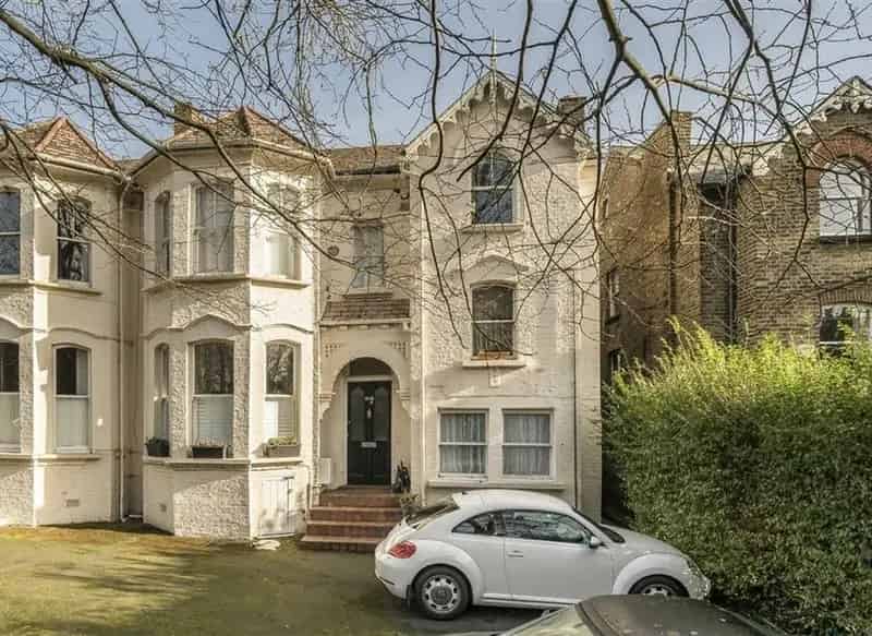One Bedroom Flat Blackheath Top Floor Conversion Parking Garden