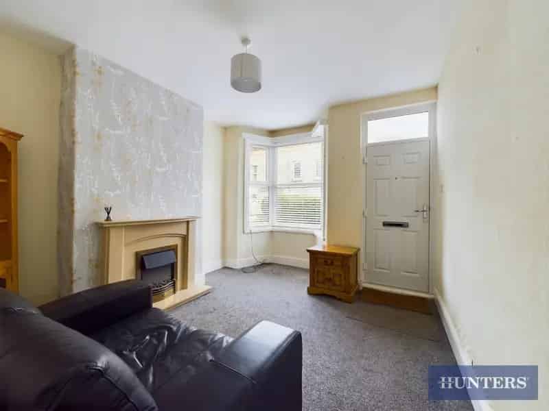 2 Bedroom House For Sale in Scarborough Town Centre