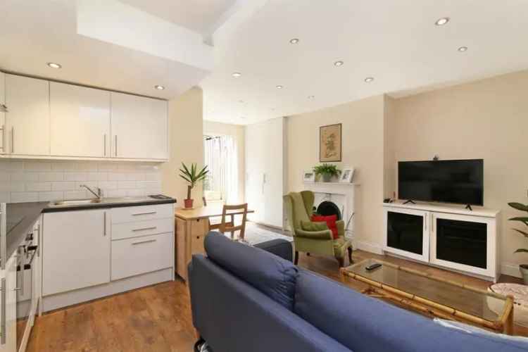 1 Bedroom Flat To Let - Spacious Victorian Conversion with Patio Garden