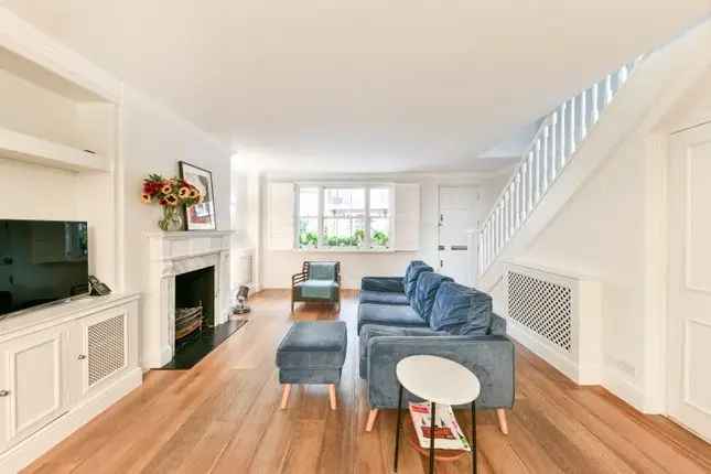 Property for Sale in Onslow Mews West South Kensington