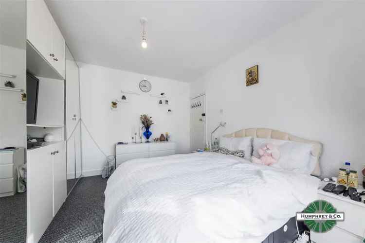 4 Bedroom Semi Detached House to Rent