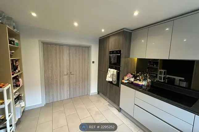 Semi-detached house to rent in Rodenhurst Road, London SW4