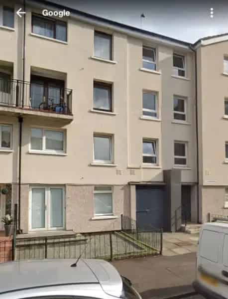 Great Location Near Botanic Gardens and Byres Road