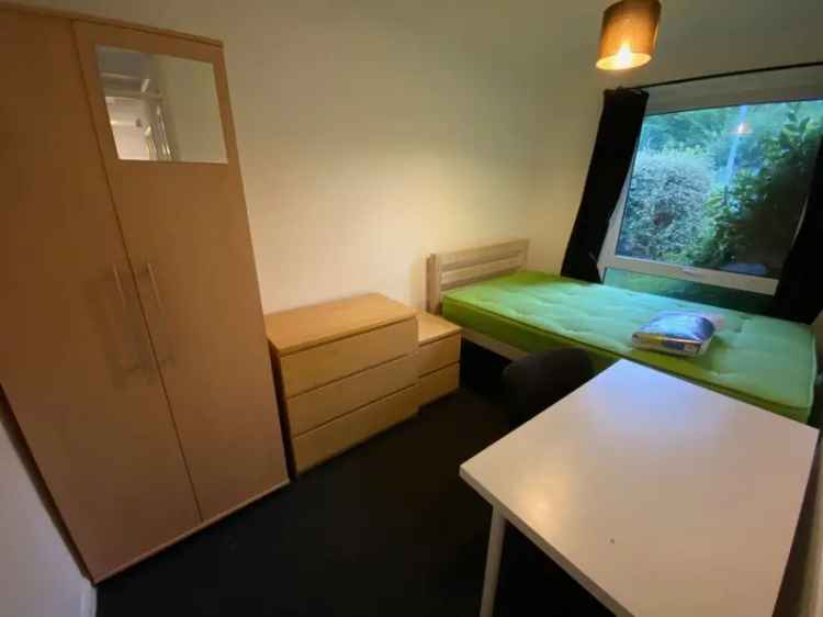 1 Bedroom Flat To Rent Available 01072025
