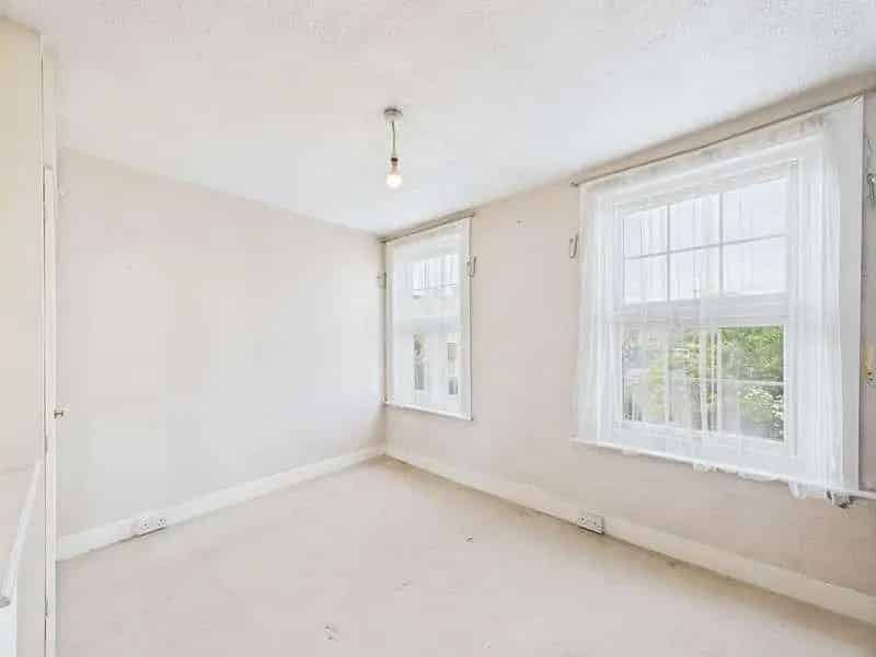 2 Bed Period House for Sale in St Peters