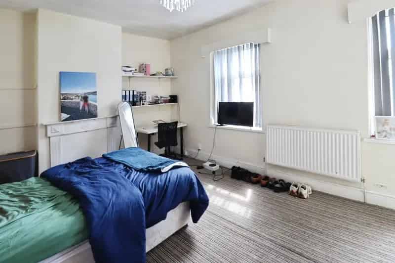 4 Bedroom HMO Terrace House Near City Centre