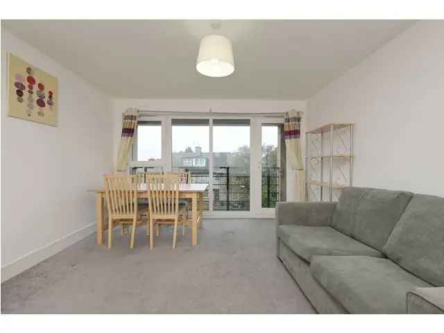 3 bedroom flat  for sale