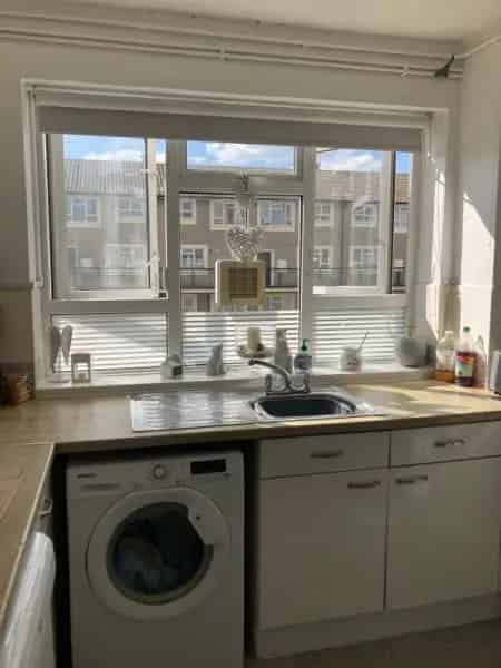 2 Bed Maisonette Near Beach and Train Station