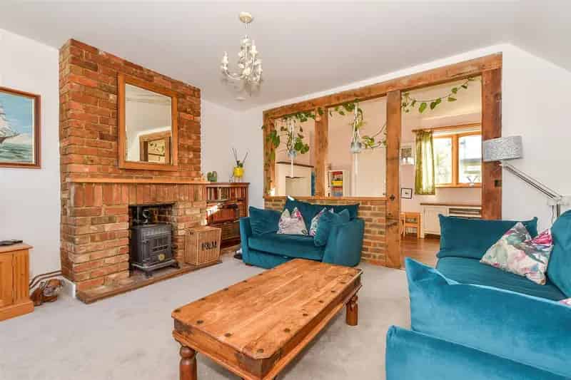 4 bedroom semi-detached house for sale
