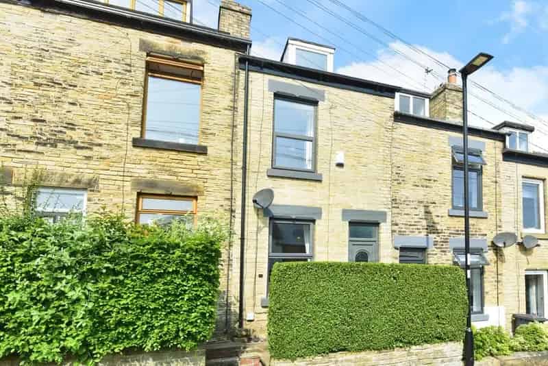 3 Bedroom Mid Terrace House for Sale Sheffield S10
