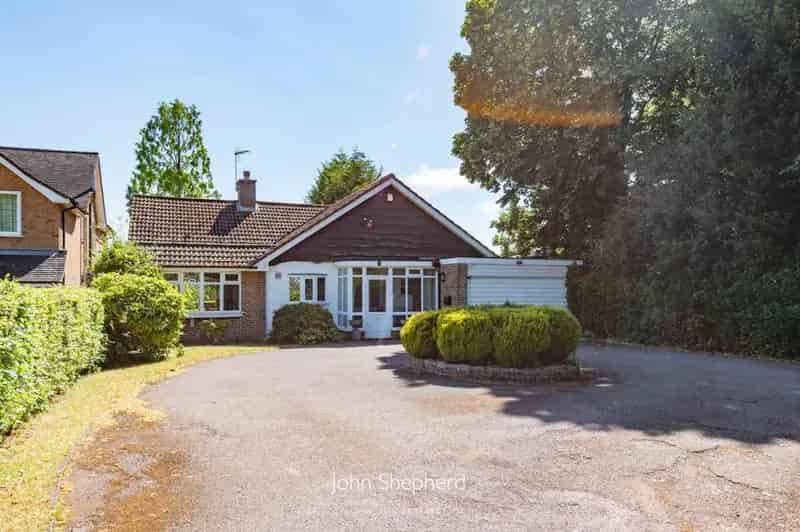 2 Bedroom Bungalow for Sale in Solihull